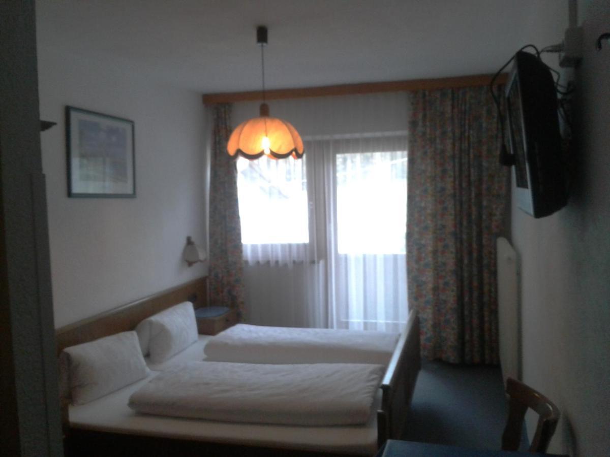 Gaestehaus Riml Лангенфельд Номер фото