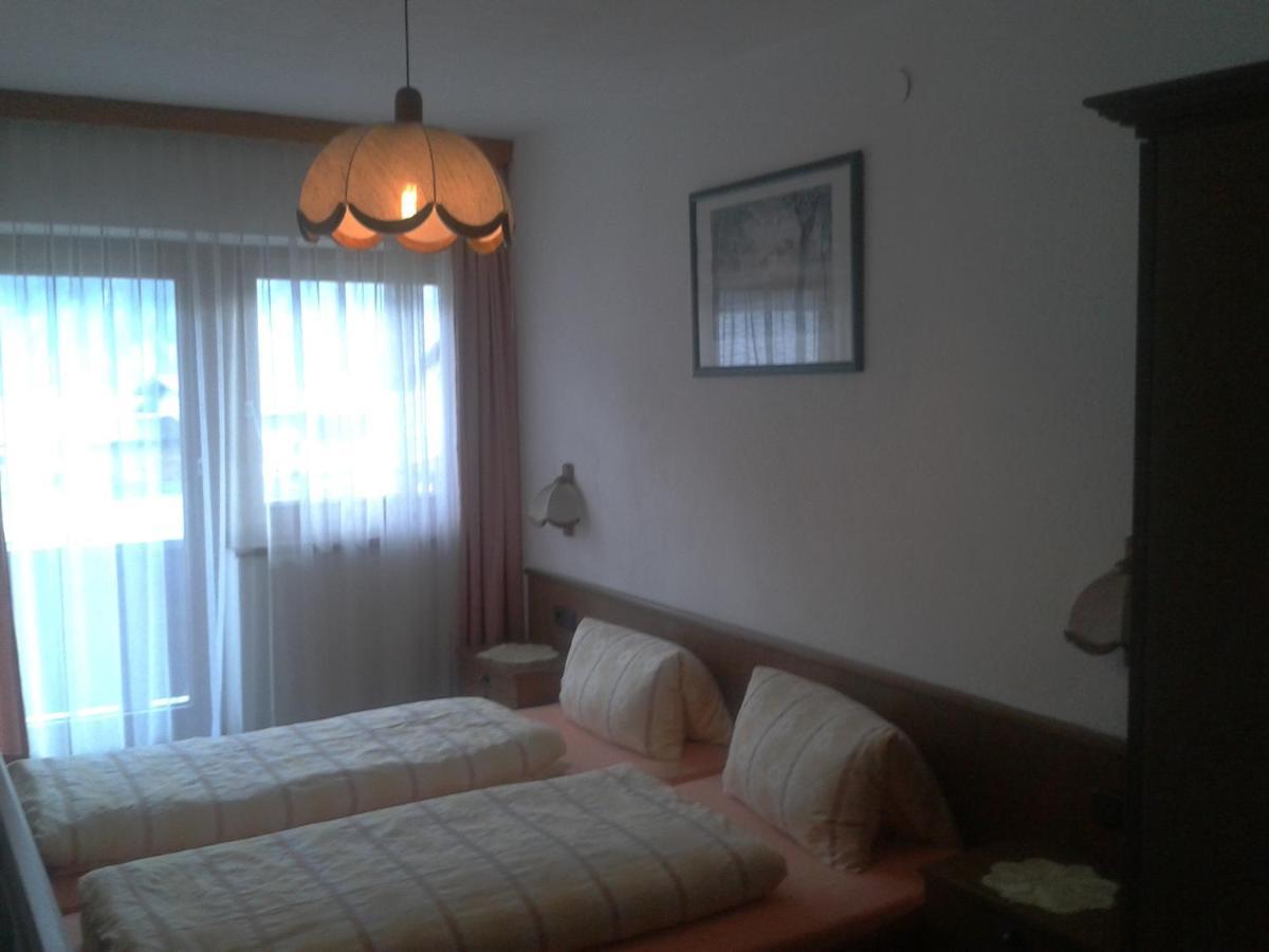Gaestehaus Riml Лангенфельд Номер фото